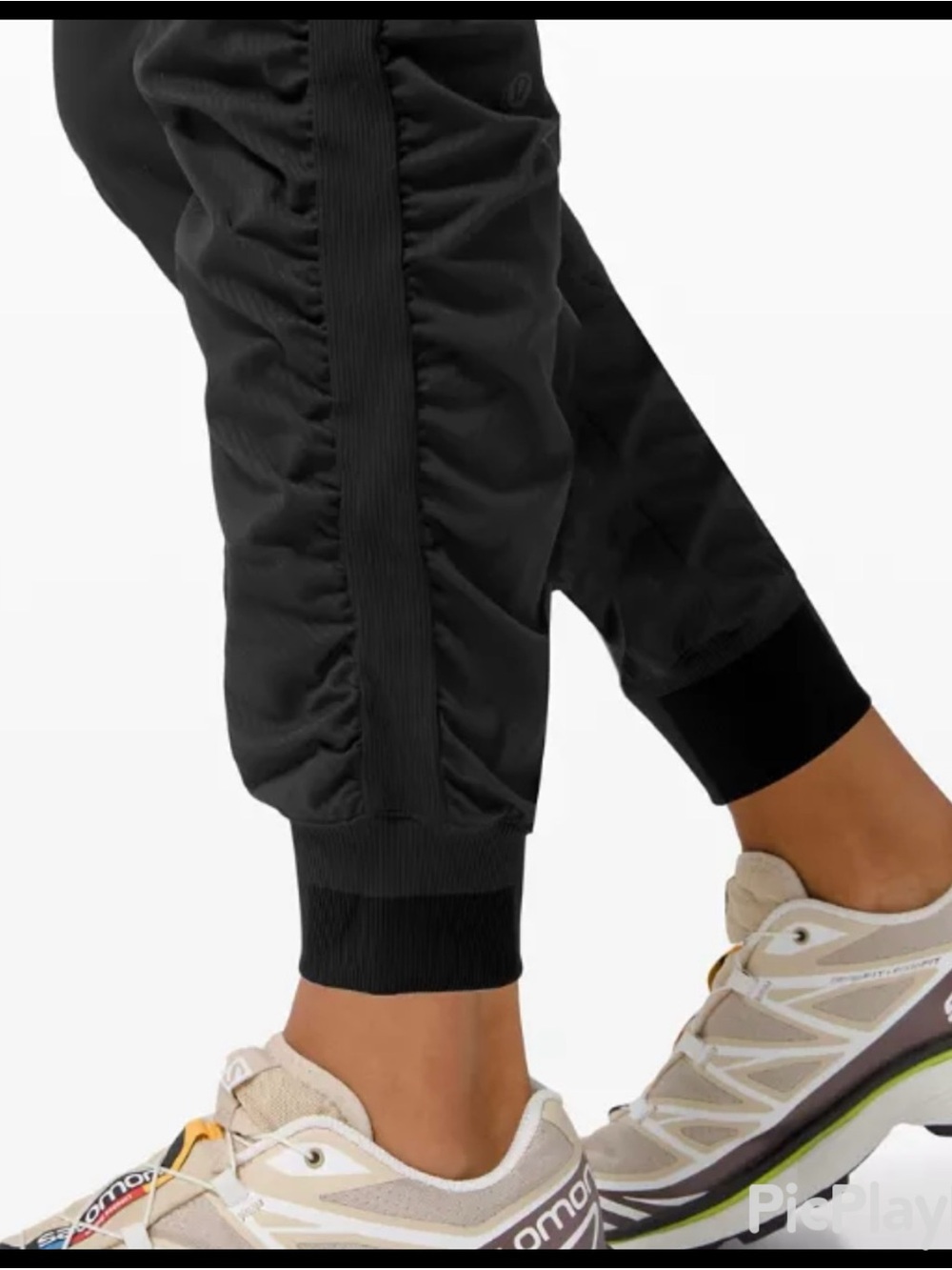 *RARE* Lululemon Beyond the Studio Joggers - Black (NWT Size 8)